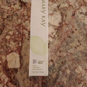 Mary Kay Botanical effects freshener level three y